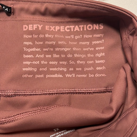 Like New Athleta Limited Edition Allyson Felix 7/8 tight, size XS - Picture 7 of 9